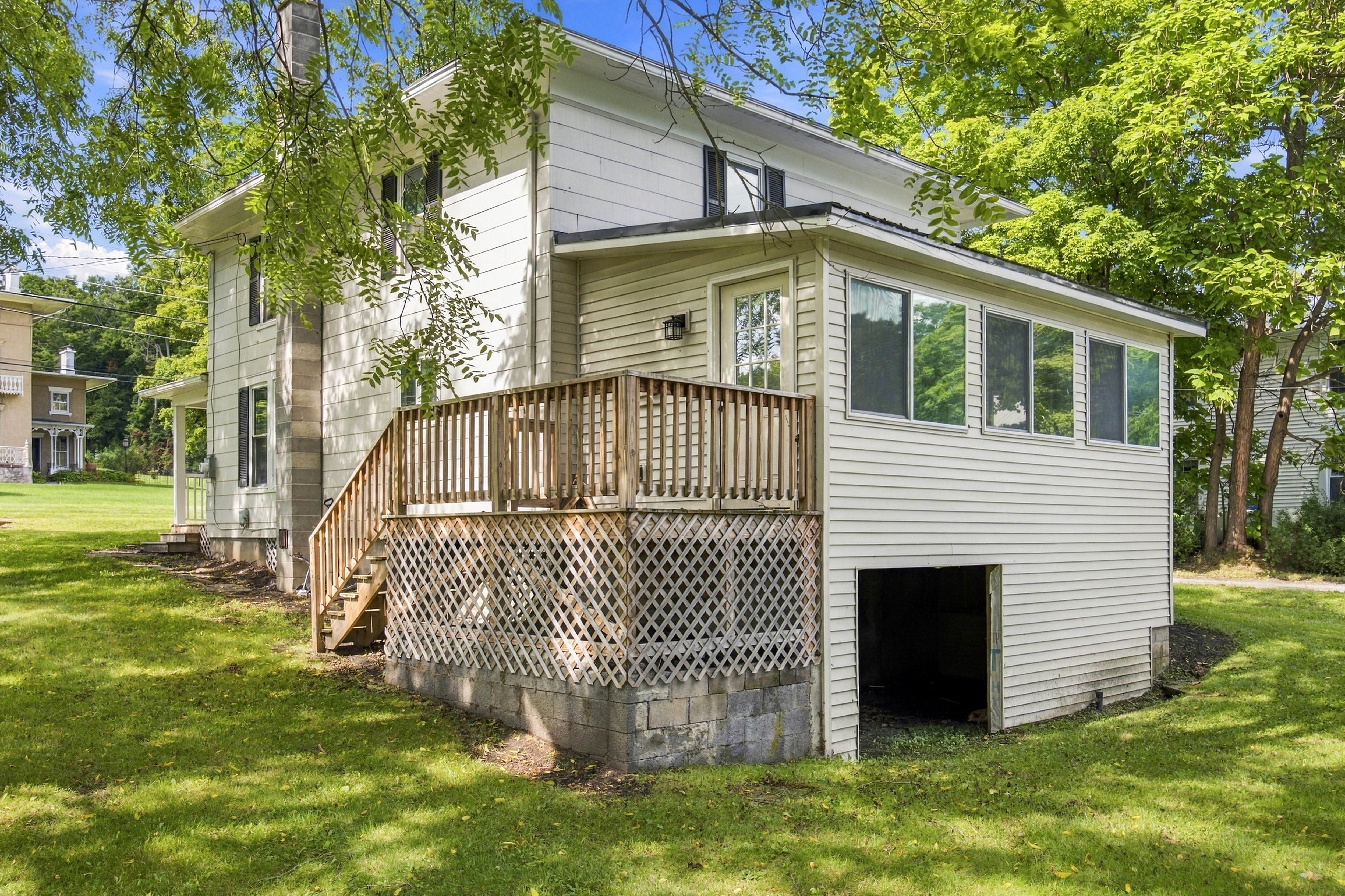 207 Main Street | Photo 8