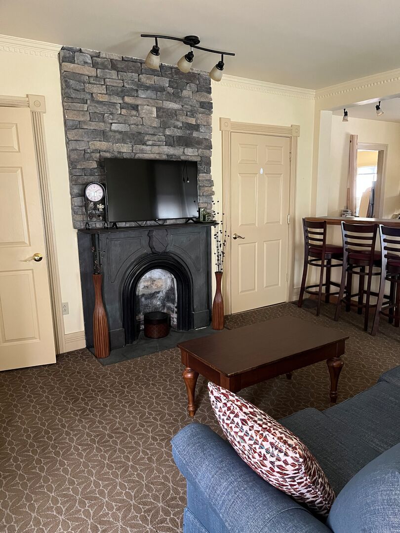 142 Lake Street, Apt A | Photo 3